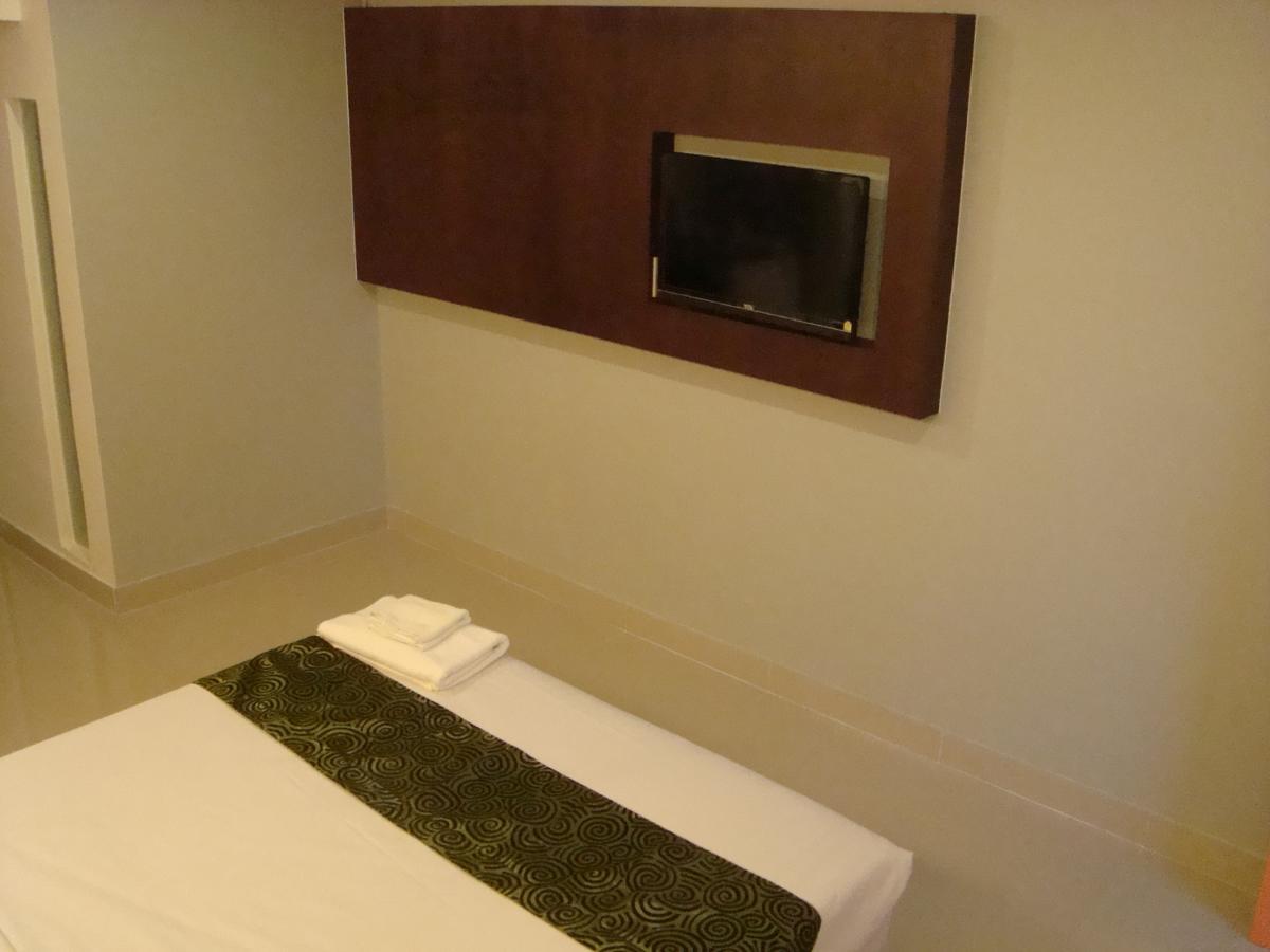 L42 Hostel Suvarnabhumi Airport Bangkok Luaran gambar