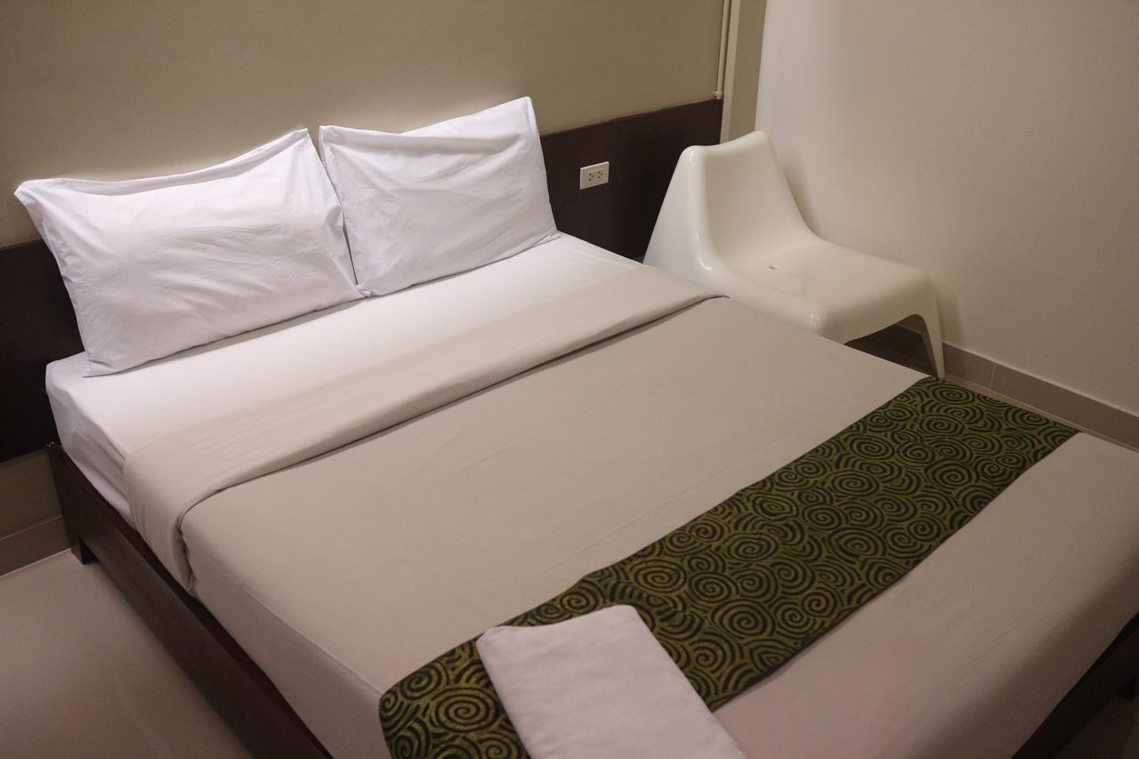 L42 Hostel Suvarnabhumi Airport Bangkok Luaran gambar